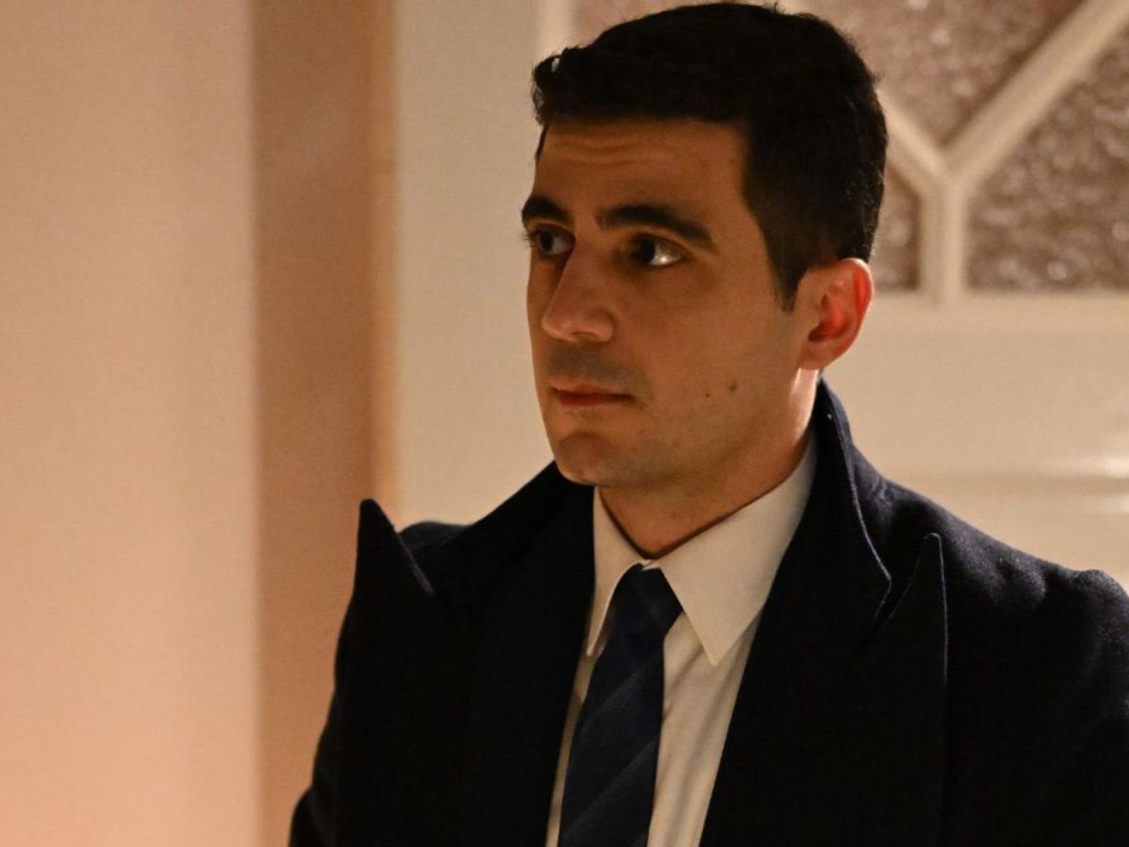 Άγιος Έρωτας: Ο Χάρης αποφασίζει να βάλει τέλος στην κυριαρχία του Μαρκόπουλου