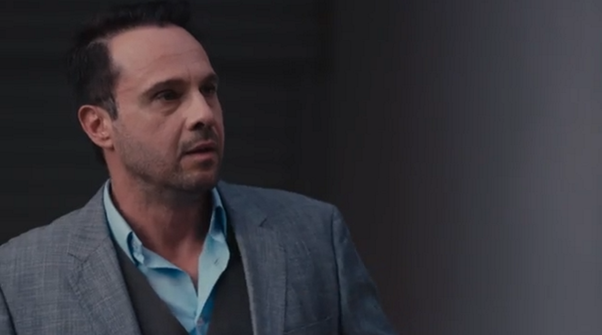 Ταμπού: Ο Λουκιανός στέκεται βράχος στην Μαρινέλα