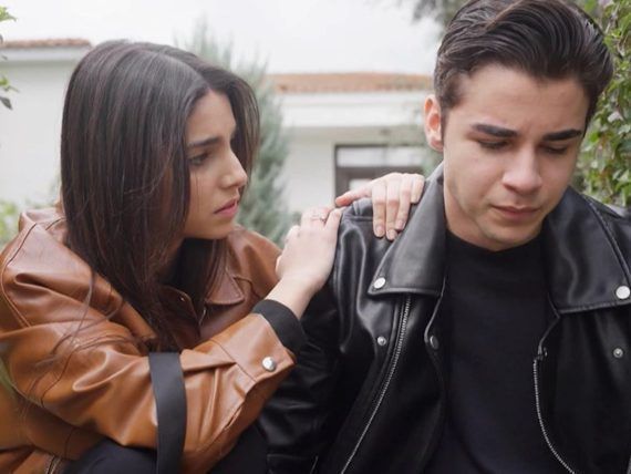 Η Γη της Ελιάς: O Παρασκευάς καταλαβαίνει πως η Βασιλική κοροϊδεύει τον Μιλτιάδη