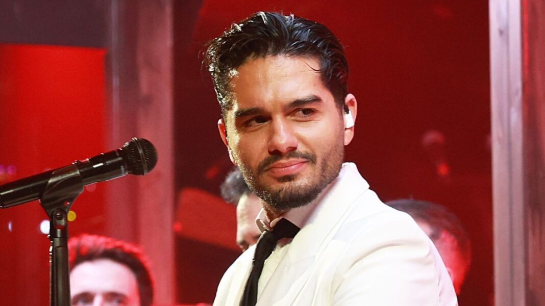 Αγνώριστος και με παραπάνω κιλά ο Χρήστος Μάστορας – Η φωτογραφία από τα παιδικά του χρόνια