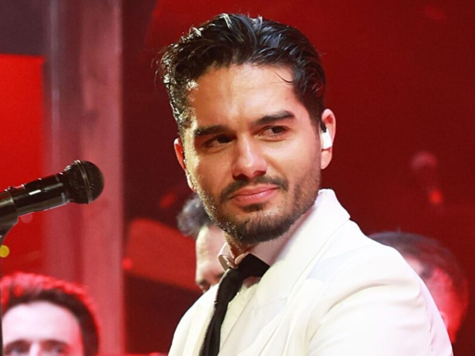 Αγνώριστος και με παραπάνω κιλά ο Χρήστος Μάστορας – Η φωτογραφία από τα παιδικά του χρόνια