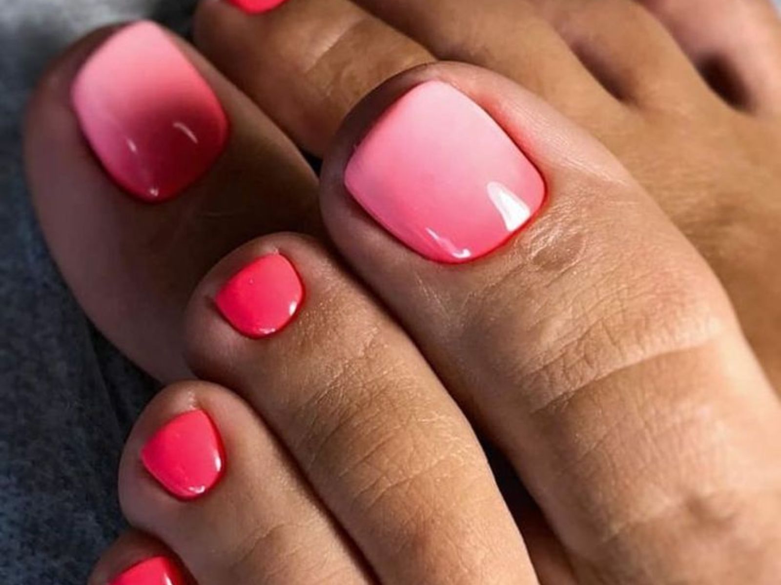 Κοραλί πεντικιούρ: Ιδέες για το πιο Summer Pedicure για να επιλέξεις