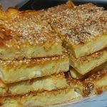 Τυρόπιτα χωρίς φύλλο με τη μπεσαμέλ που μας περίσσεψε