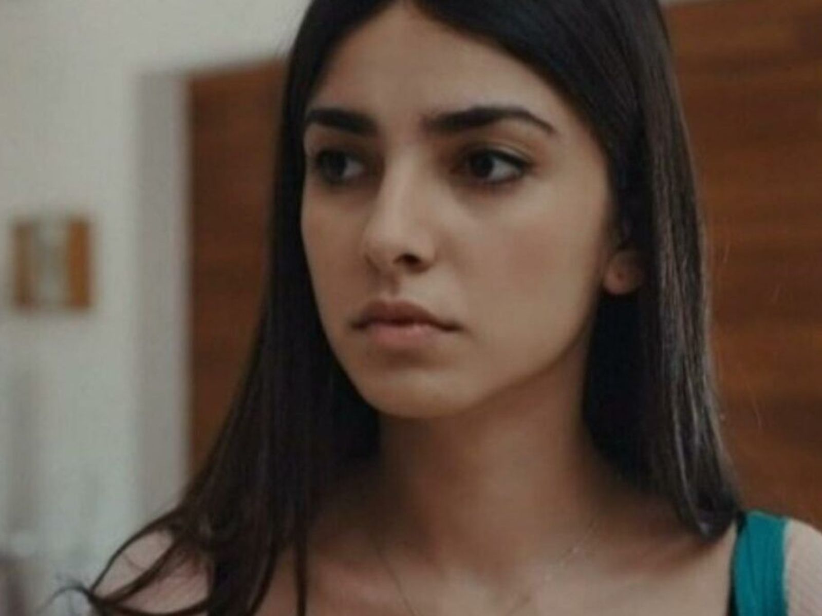 Η Γη της Ελιάς: Η Αρετή πεθαίνει και η Βασιλική διώχνει τη Κούλα από το σπίτι της κακήν κακώς