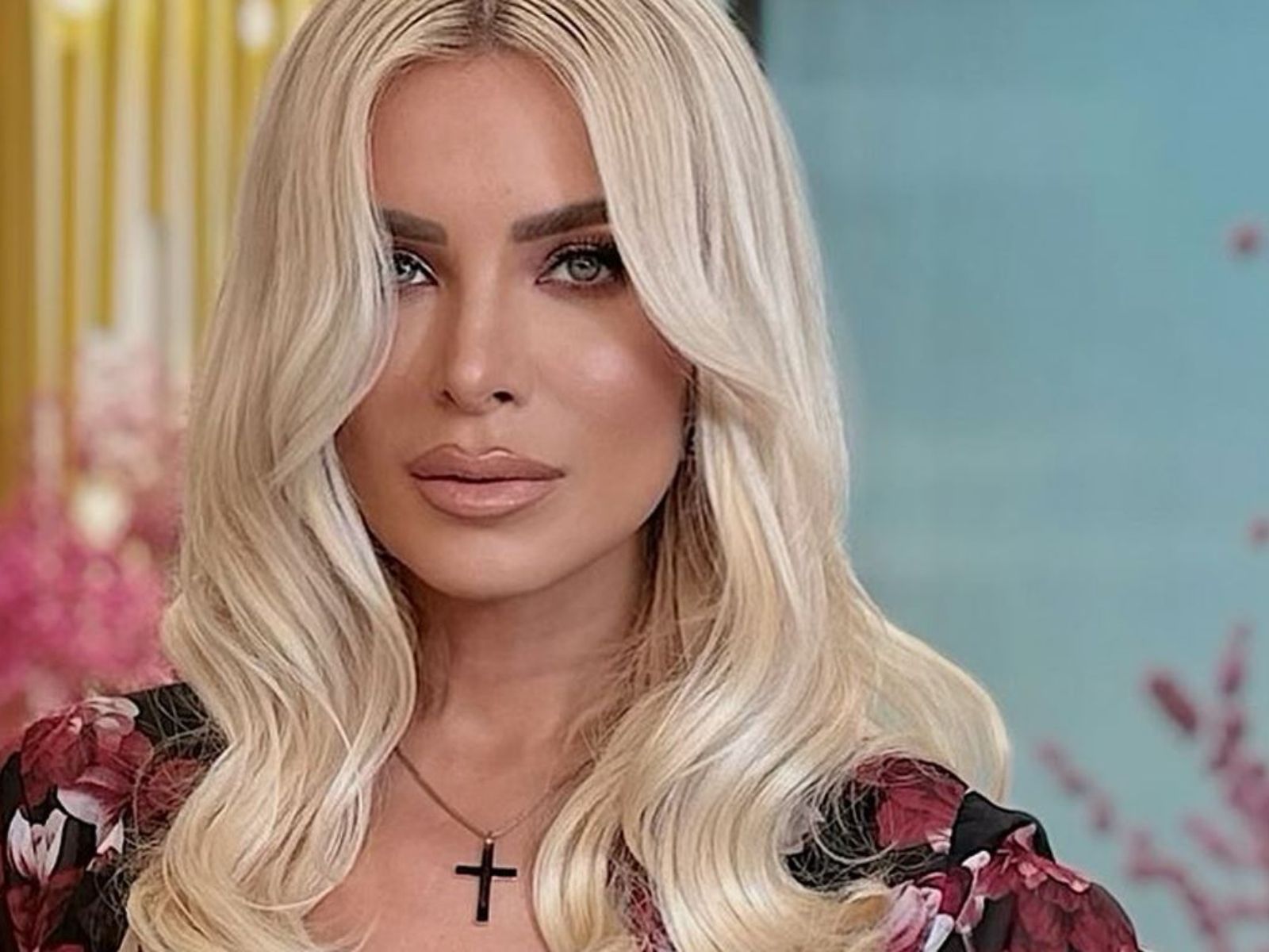 Κατερίνα Καινούργιου: «Ο γάμος θα γίνει σε πολύ κλειστό κύκλο. Το νυφικό θα είναι απλό»