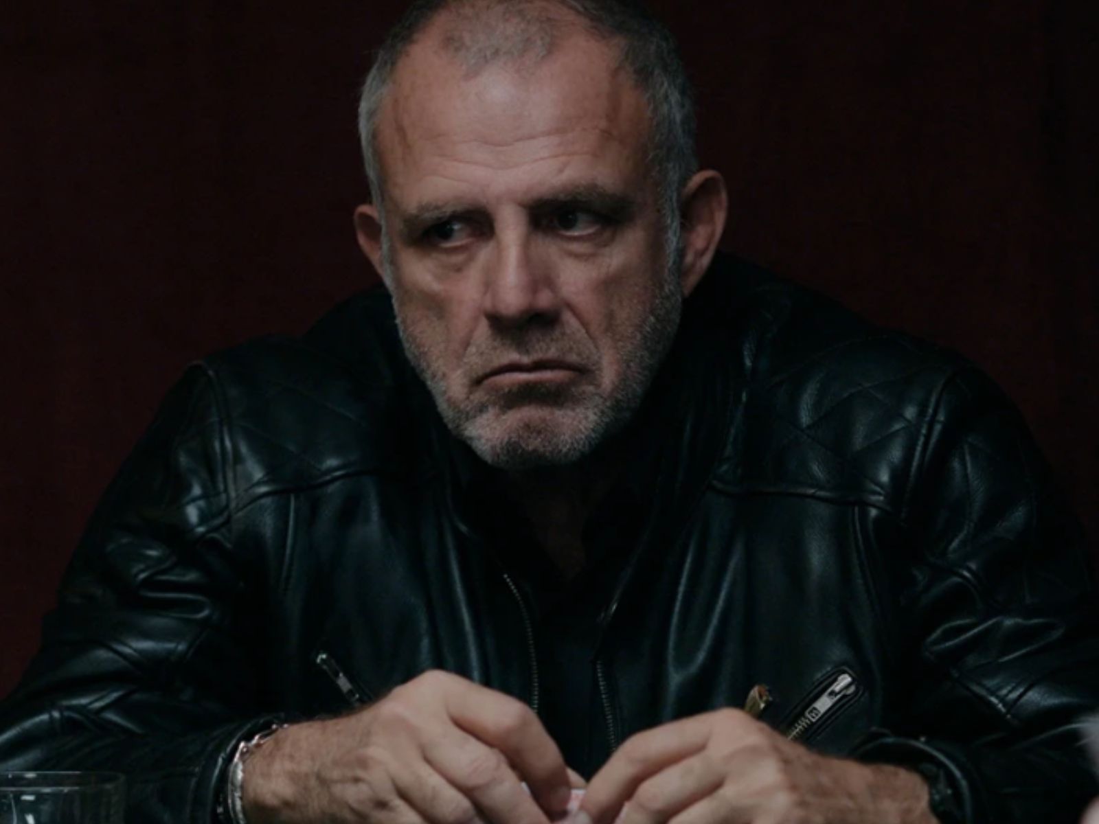 Η Γη της Ελιάς : O Στάθης μαθαίνει πως η αίτηση αποφυλάκισης του απορρίφθηκε και καταρρέει μέσα στη φυλακή