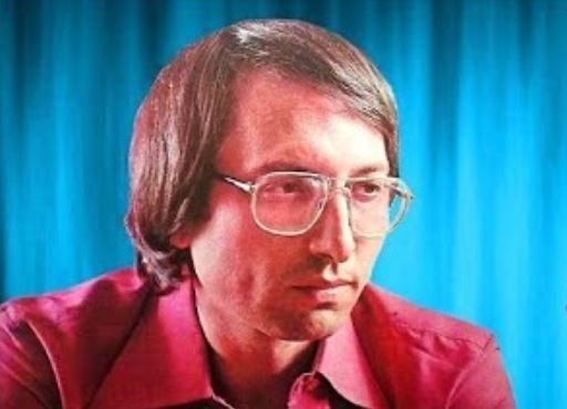 Πέθανε γνωστός Έλληνας Τραγουδιστής