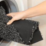 Προειδοποίηση- Μη πλένετε ποτέ τα χαλάκια του μπάνιο στο πλυντήριο, μπορούν να το καταστρέψουν