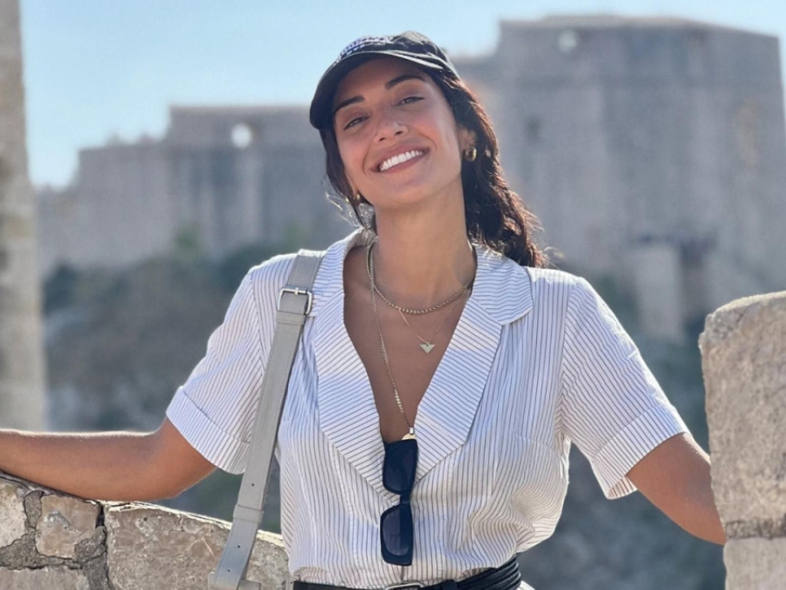 Η Ευγενία Σαμαρά φόρεσε το πιο trendy bikini για το φετινό Καλοκαίρι στο χρώμα που θα πρωταγωνιστήσει