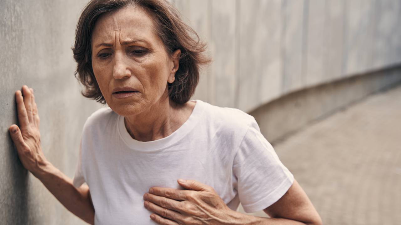 Έμφραγμα μυοκαρδίου: Τα ανησυχητικά συμπτώματα που δεν πρέπει να αγνοήσουμε