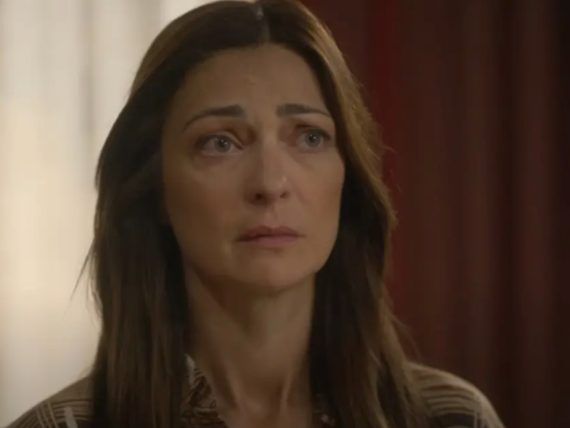 Ηλέκτρα: Τον πνίγουν οι ενοχές και καταρρέει