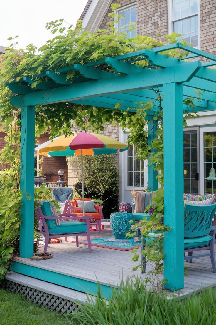 Ανανεώστε την αυλή και το μπαλκόνι σας για το Καλοκαίρι – Ιδέες για μοντέρνα καλοκαιρινή διακόσμηση