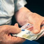 Επίδομα 250 ευρώ σε συνταξιούχους- Ποιοι είναι οι δικαιούχοι και ποιοι μένουν εκτός