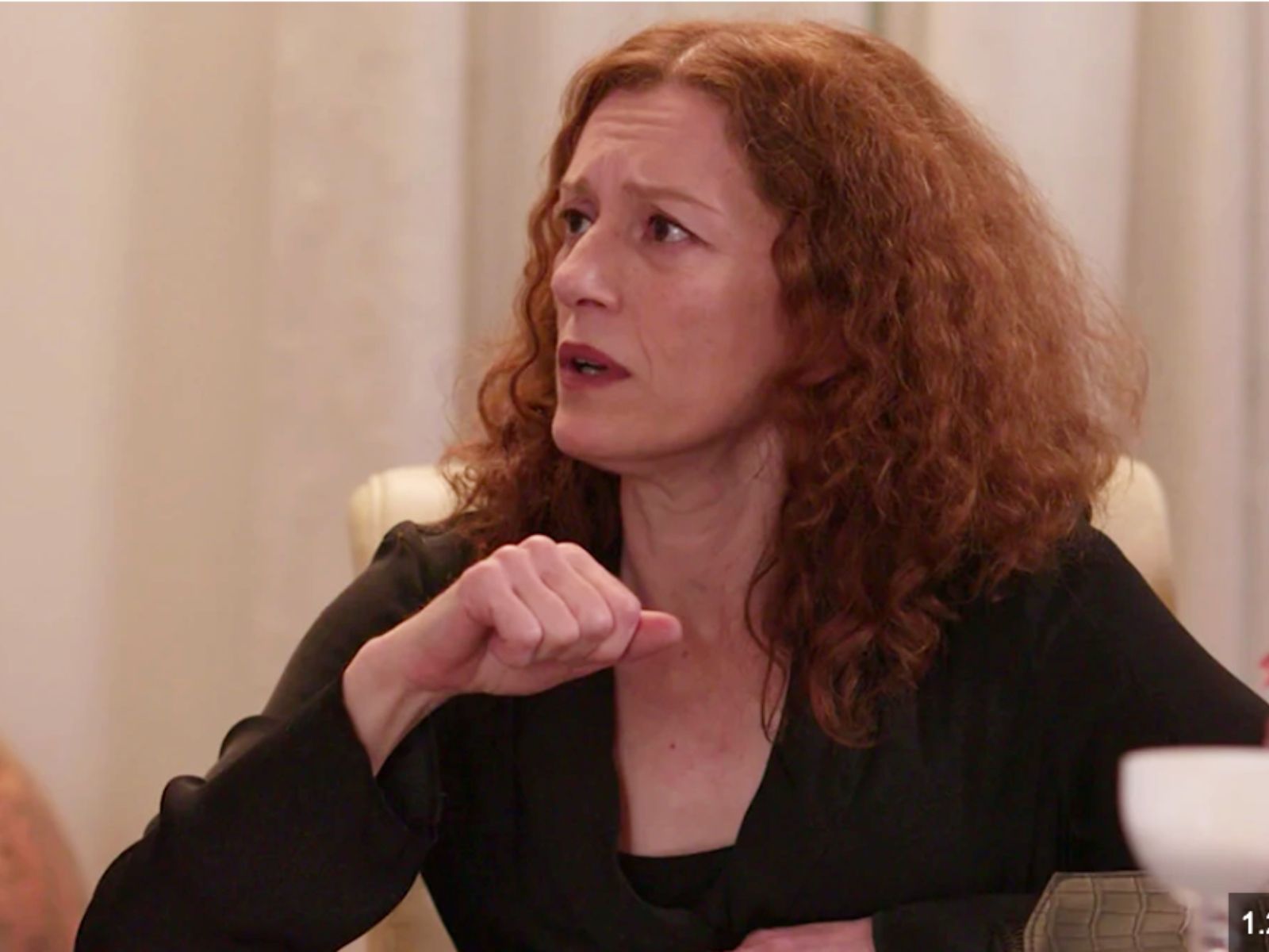 Η Γη της Ελιας: Χτυπάει τη Χάιδω κι ο Παρασκευάς έξαλλος τρέχει στην αστυνομία