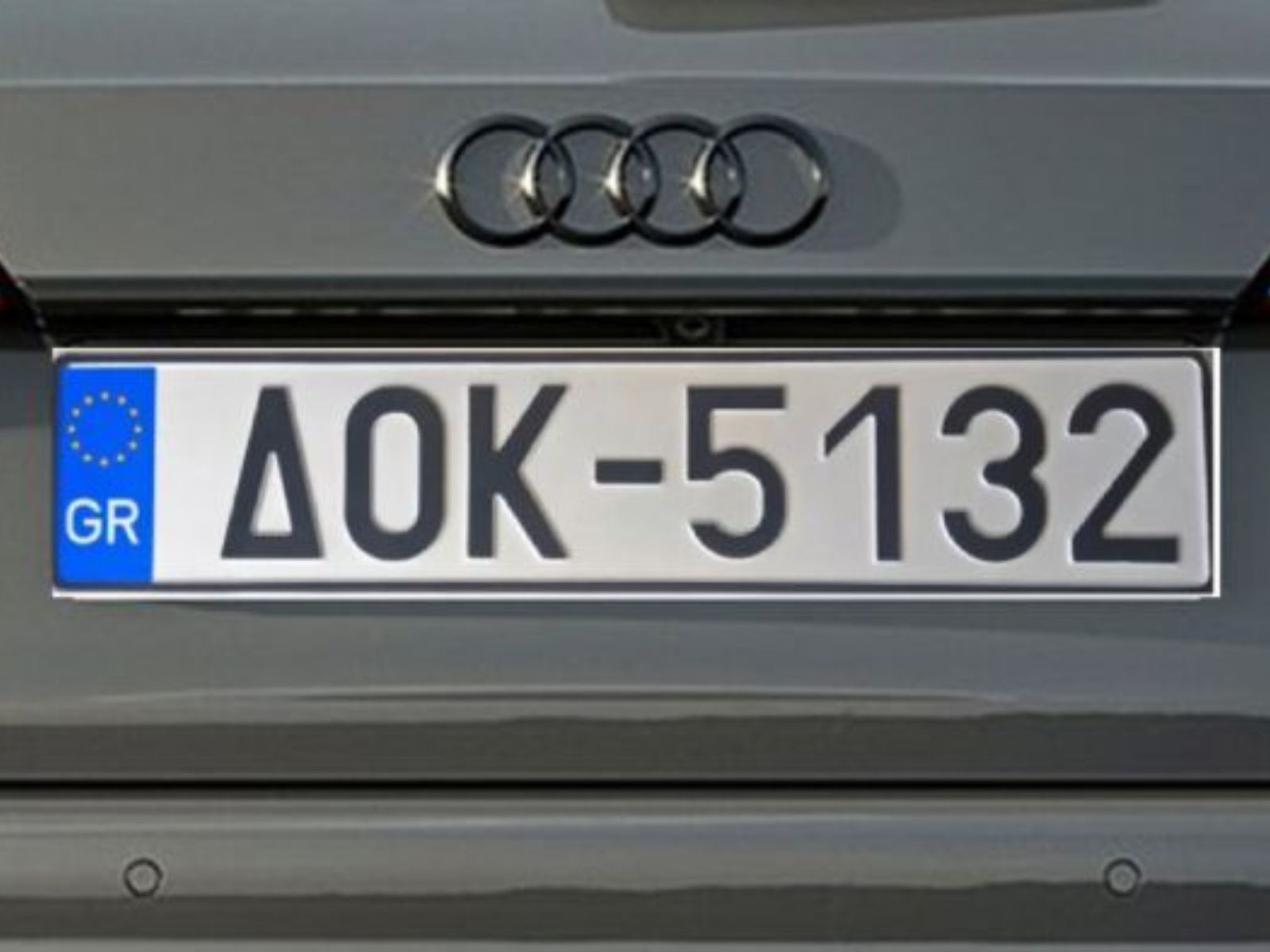 Πινακίδες κυκλοφορίας ΔΟΚ: Τι σημαίνουν τα αρχικά και πότε της χρησιμοποιούμε;