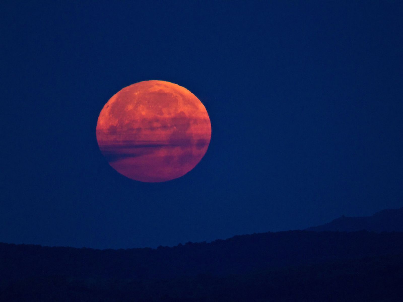 Ανατροπές φέρνει η Σελήνη σε κάθε ζώδιο μέχρι τις 31/5/2025 – Δες τον δρόμο που σου δείχνει το Φεγγάρι