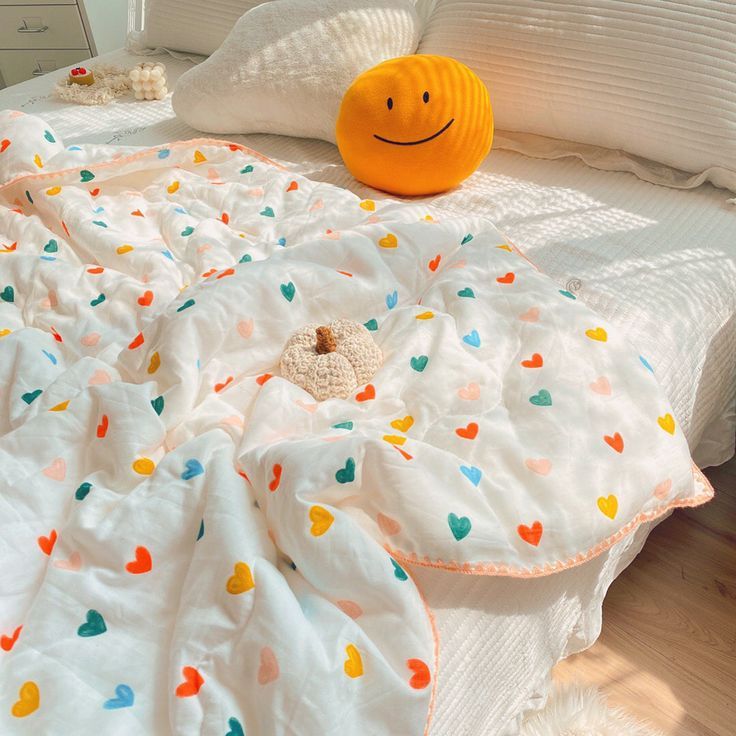 Όλες οι Τάσεις στα καλοκαιρινά σεντόνια το 2025: Ανανέωσε το υπνοδωμάτιο με τα πιο μοντέρνα σχέδια