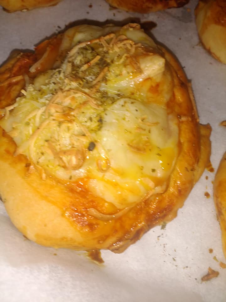 Λαχταριστά ριγανοψωμάκια με τυρί που λιώνει