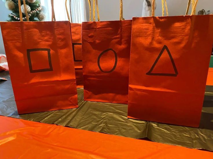 Παιδικό πάρτι γενεθλίων Squid Game – Ιδέες για στολισμό, τούρτα γενεθλίων, μπουφέ και δωράκια