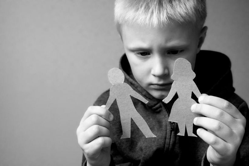 Παιδιά χωρισμένων γονιών: Το μαγικό κουτί που θα τα κάνει να νιώσουν ότι η οικογένειά τους δεν διαλύεται