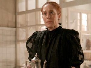 Grand Hotel: H Αγγέλα μπαίνει φυλακή και κανείς δεν είναι εκεί να την βοηθήσει