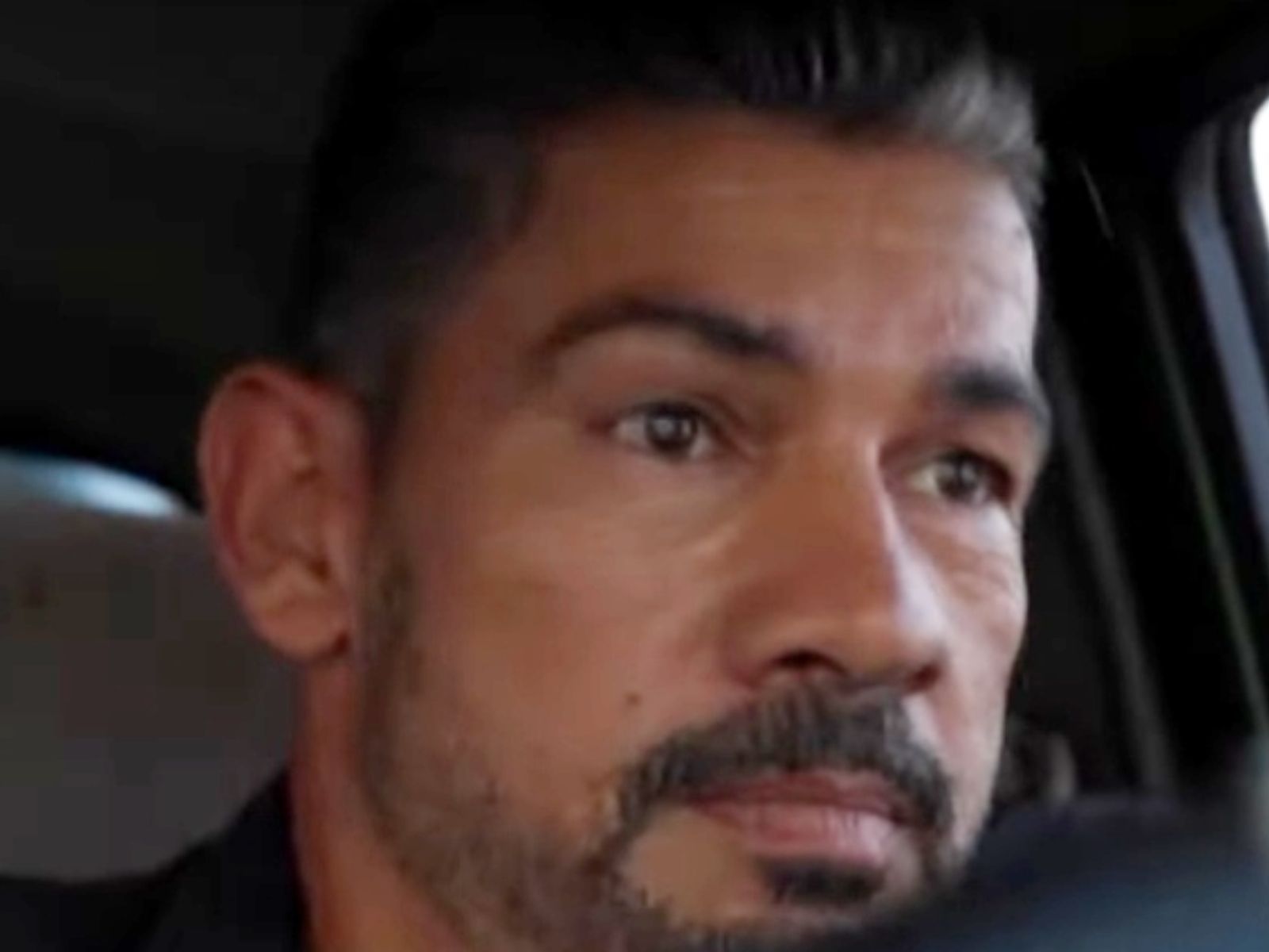 Η Γη της Ελιας: O Αποστόλης σκοτώνει τον Βελισσάρη Γερακάρη και η Μάνη παίρνει φωτιά