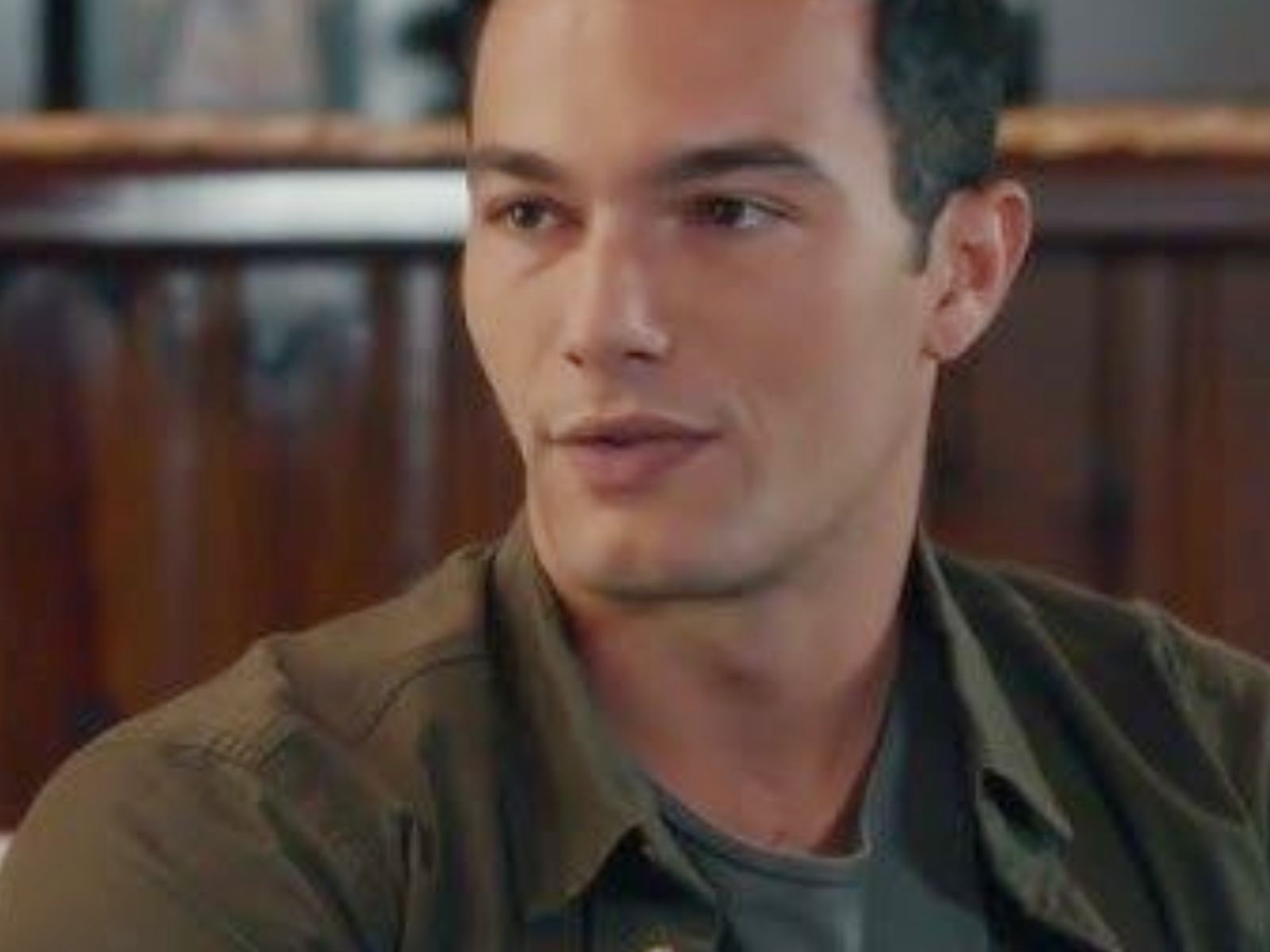 Η Γη της Ελιας : Ο Μιλτιάδης κάνει δευτέρες σκεψεις για τον γάμο του με τη Βασιλικη