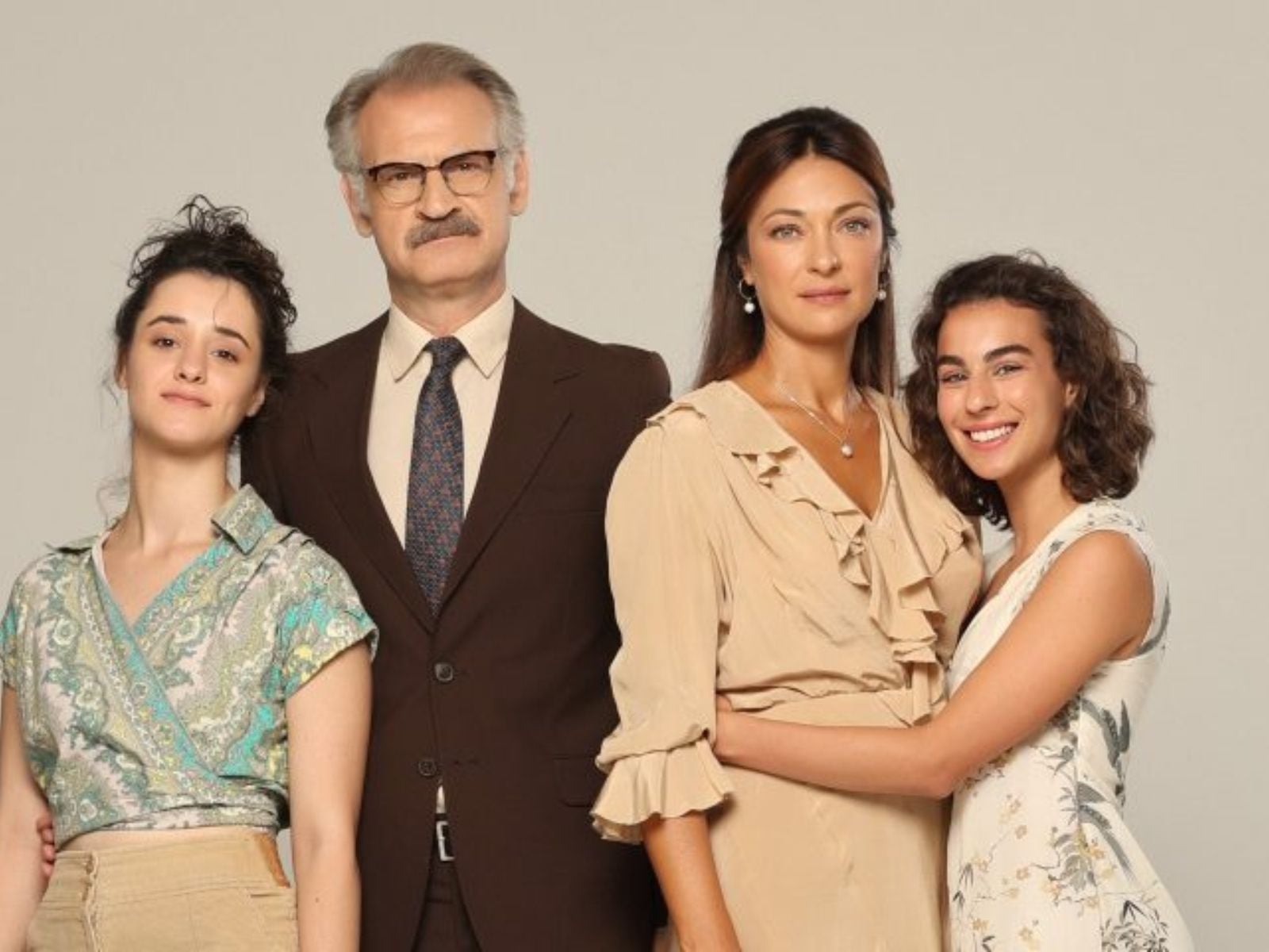 Ηλέκτρα: Στις 4 Ιουνίου πέφτει η αυλαία της σειράς-O Σωτήρης δολοφονείται η Δανάη συλλαμβάνεται για το φόνο του & η Νεφέλη εκδικείται τη μητέρα της