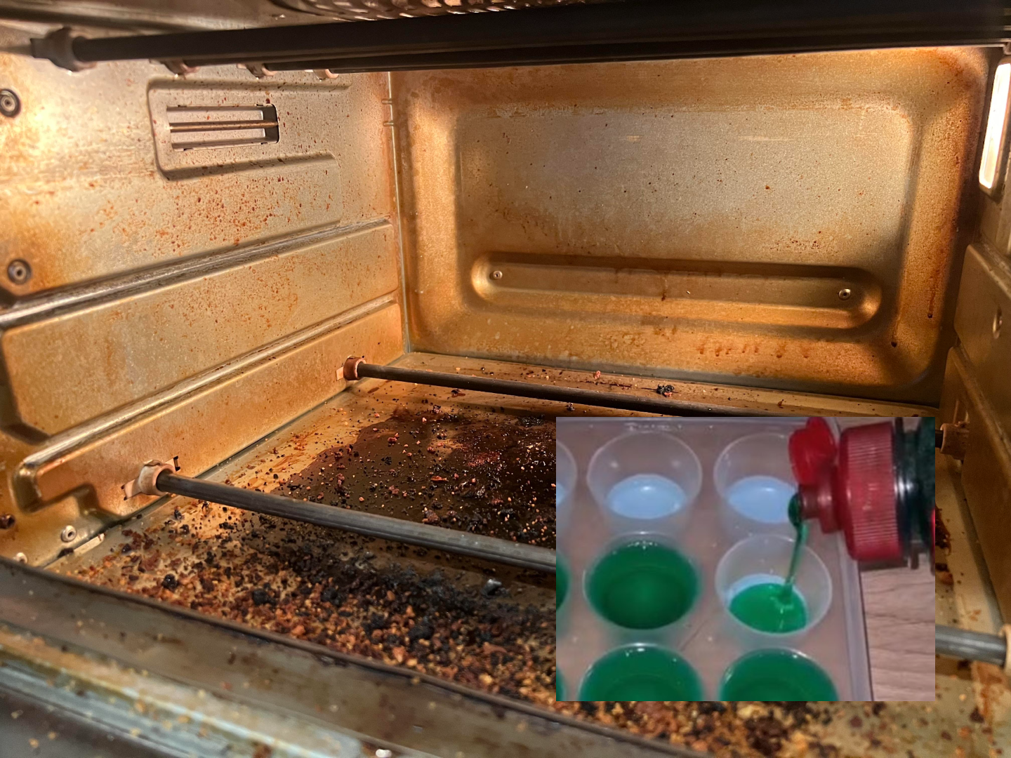 Καθάρισε τον φούρνο από καμένα λίπη και δύσκολους λεκέδες με τα viral παγάκια σαπουνιού