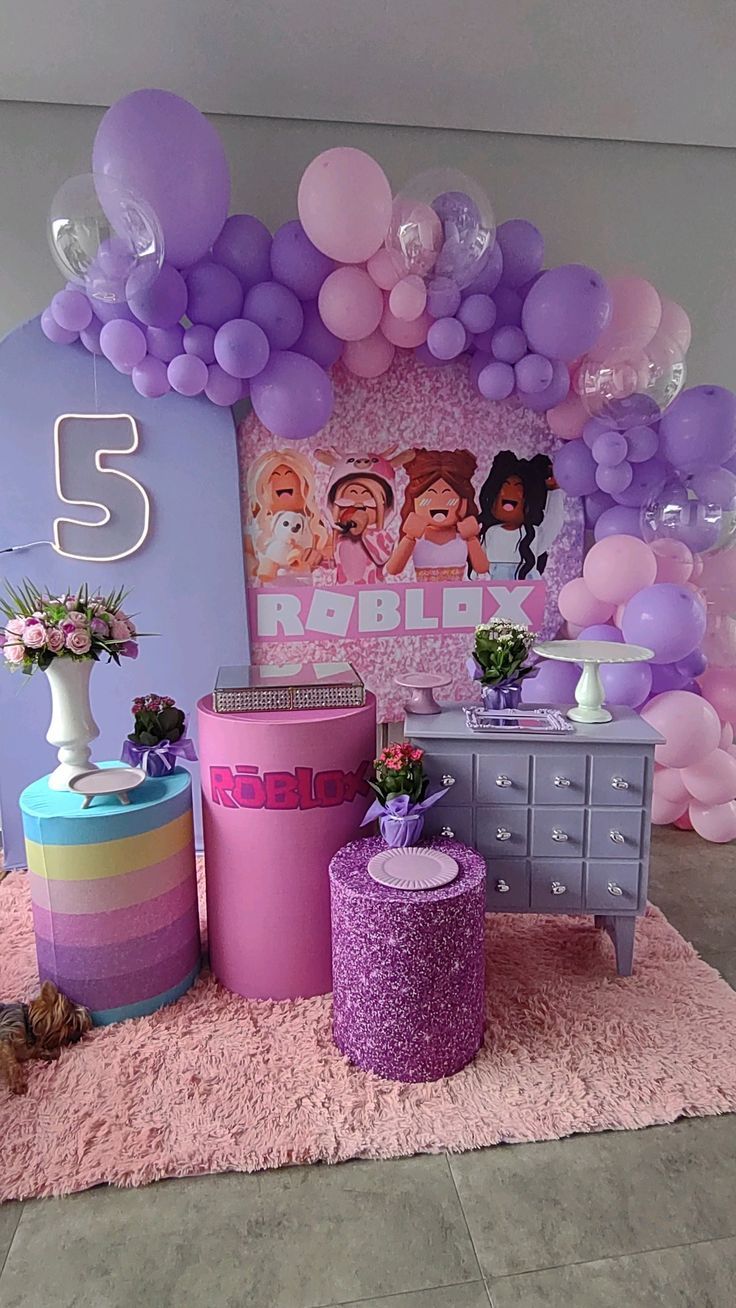 Πάρτι γενεθλίων με θέμα Roblox που θα ξετρελάνει το παιδί – Ιδέες για τούρτα και στολισμό