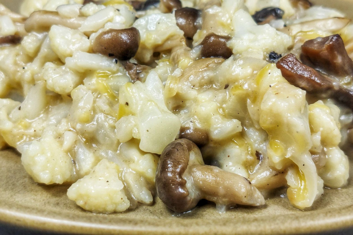 Κουνουπίδι με μανιτάρια και δεμένη σάλτσα για δίαιτα