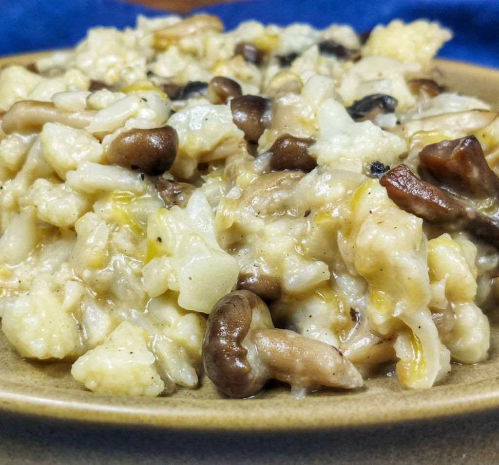 Κουνουπίδι με μανιτάρια και δεμένη σάλτσα για δίαιτα