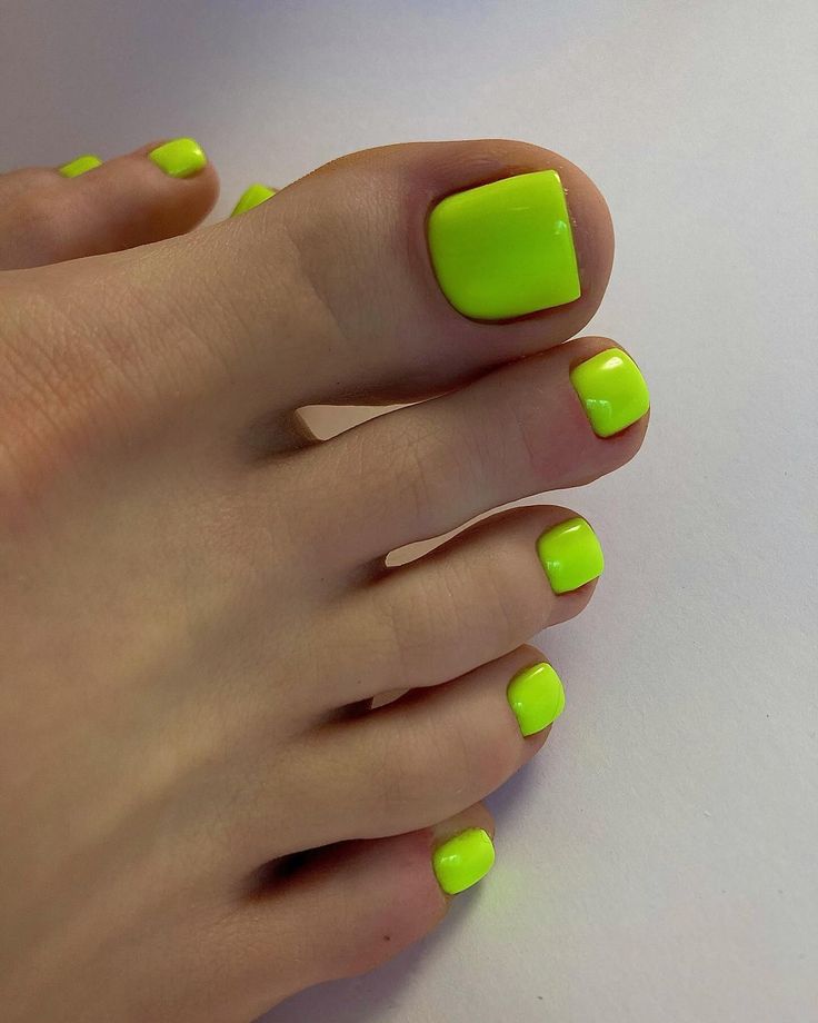 Νύχια Ιουνίου 2025: 14+1 ιδέες για καλοκαιρινό μανικιούρ και πεντικιούρ στα πιο inspo σχέδια και χρώματα