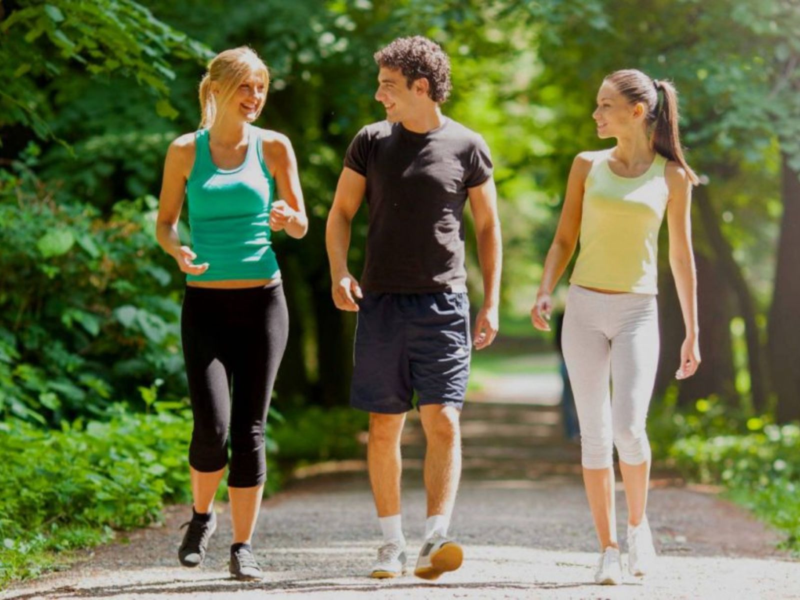 Πότε είναι προτιμότερο να περπατάμε; Πριν ή μετά το φαγητό;