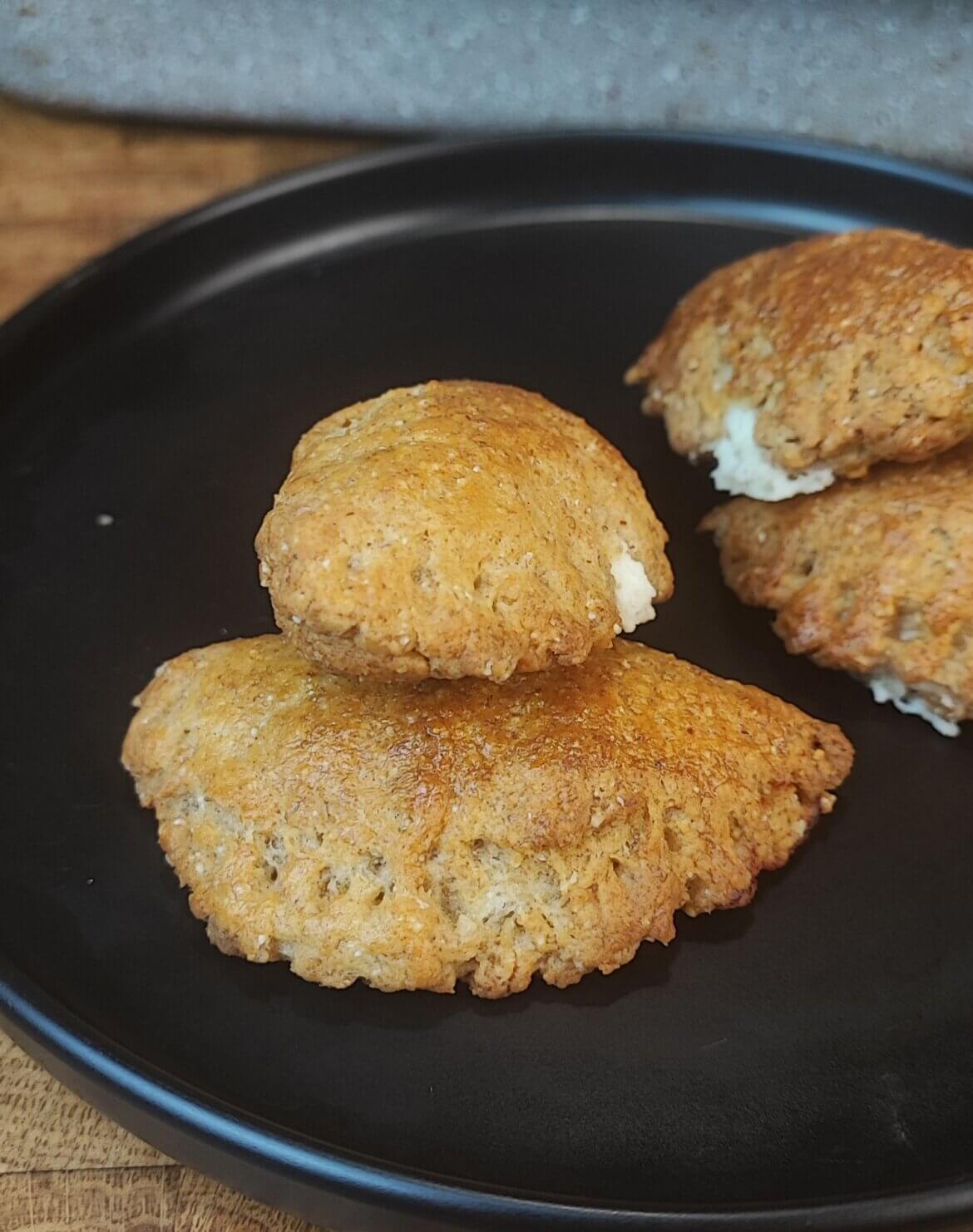 Υγιεινά τυροπιτάκια κουρού ολικής με cottage