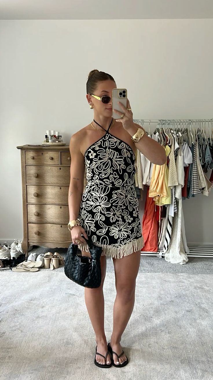 Ντύσιμο Ιουνίου 2025: Ιδέες για το ντύσιμο του μήνα με τα must have ρούχα της σεζόν