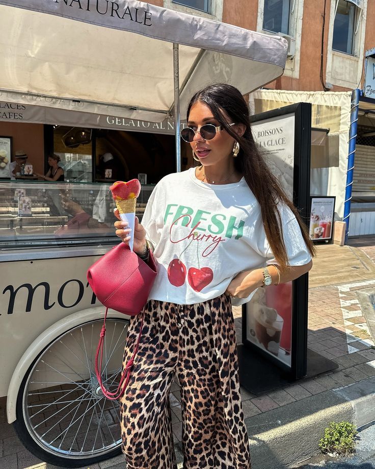 Ντύσιμο Ιουνίου 2025: Ιδέες για το ντύσιμο του μήνα με τα must have ρούχα της σεζόν