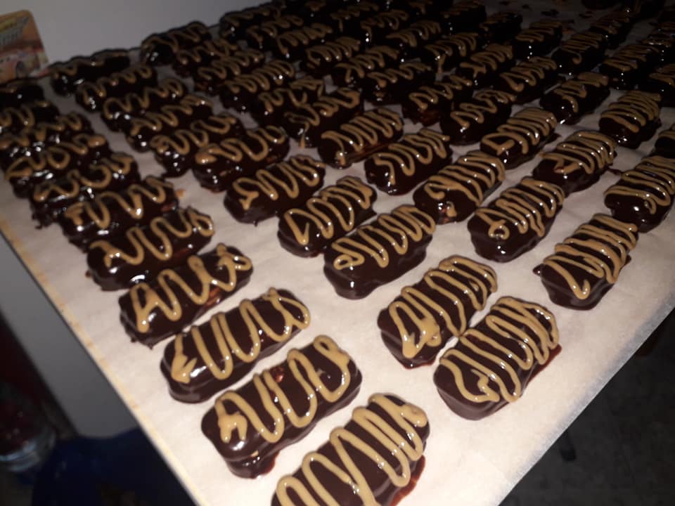 Πανεύκολα ατομικά Twix με μπισκότο