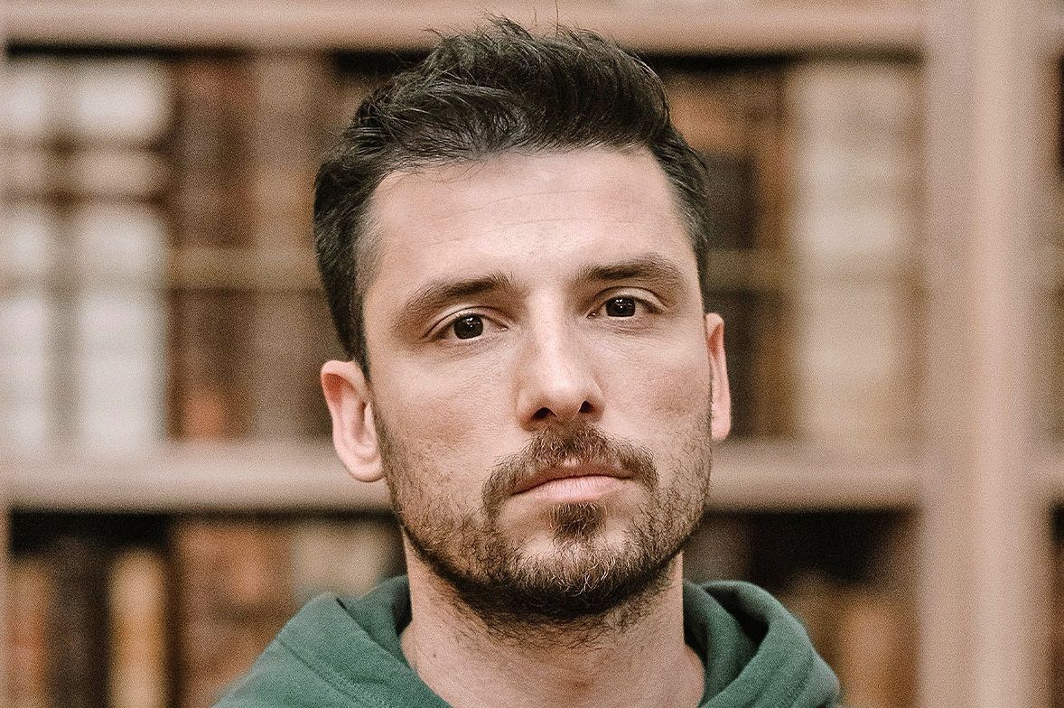 Το σαλόνι του Σπύρου Χατζηαγγελάκη είναι βγαλμένο από το Pinterest – Η πιο trendy ιδέα διακόσμησης