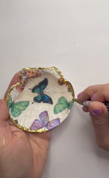 Φτιάξτε διακοσμητικά κοχύλια για το σπίτι με τη μέθοδο ντεκουπάζ