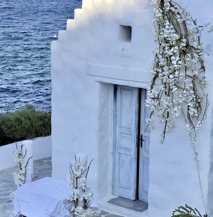 Βάφτιση – Όλες οι νέες τάσεις στο στολισμό για το 2025