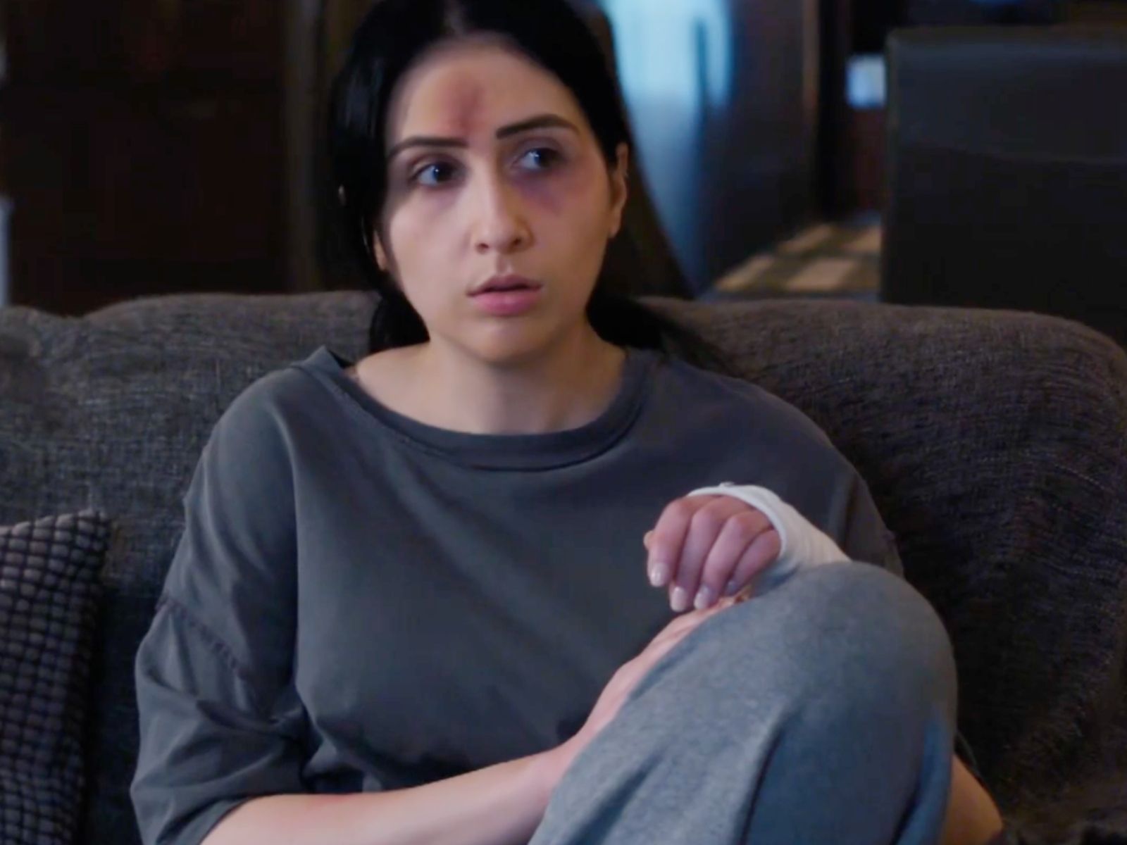 Η-Γη-της-Ελιάς-Δάφνη