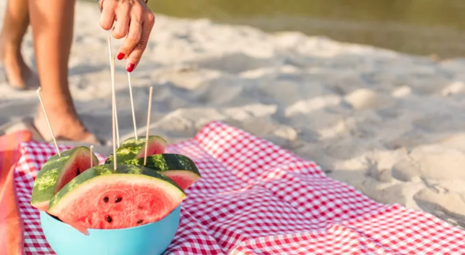 Τσάντα παραλίας – To checklist με τα απαραίτητα αντικείμενα που πρέπει να έχεις μαζί σου