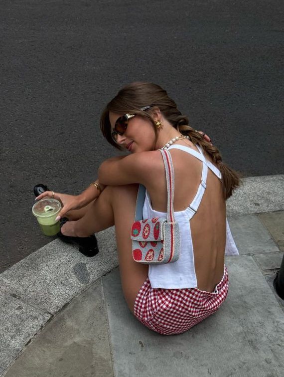 Μαλλιά Ιουλίου 2025: Μοντέρνες ιδέες για all day χτενίσματα στις διακοπές και στη πόλη