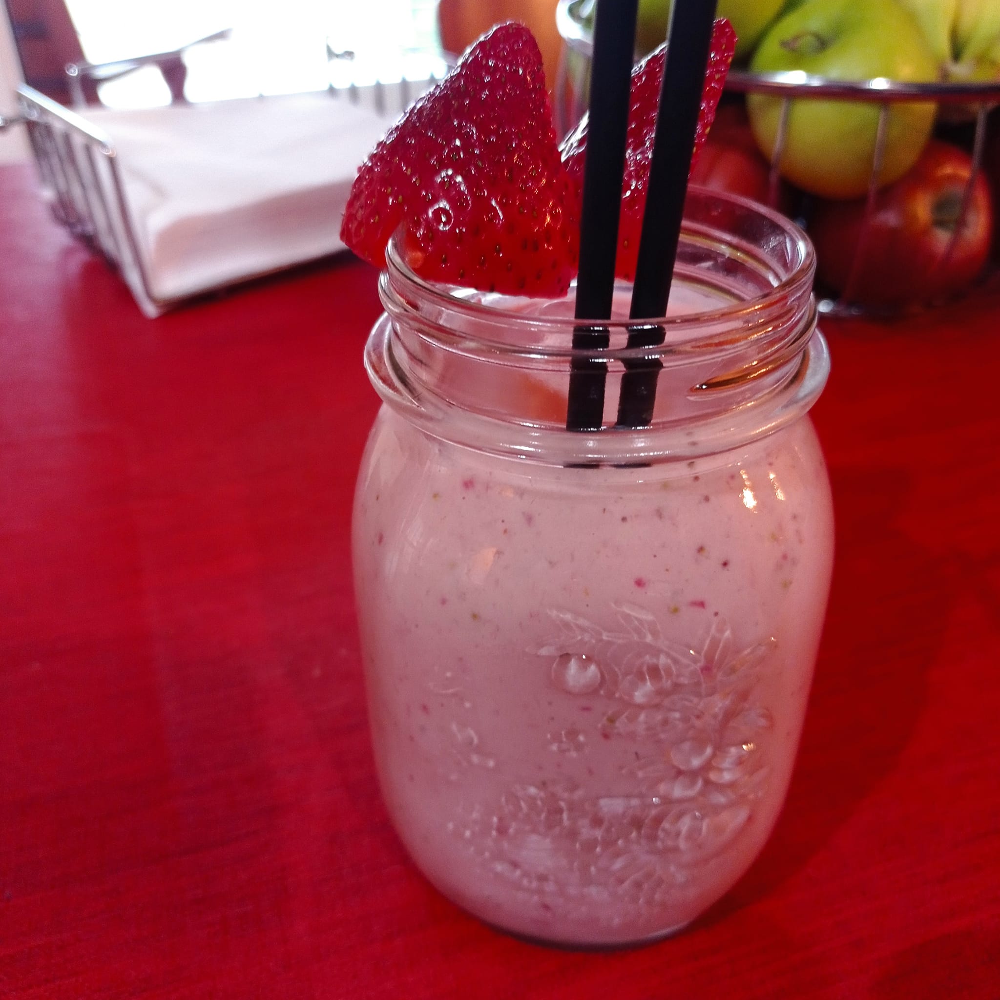 Καλοκαιρινό smoothie φράουλα – μπανάνα