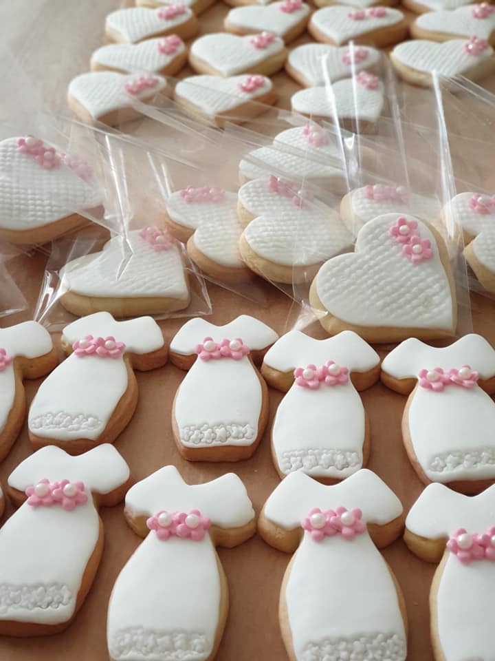 Μπισκότα βουτύρου με ζαχαρόπαστα για γάμο