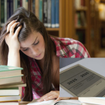 Πανελλήνιες: Γιατί τα παιδιά ενώ διαβάζουν δεν αποδίδουν; Τα συχνότερα λάθη που κάνουν και μειώνουν την απόδοση τους