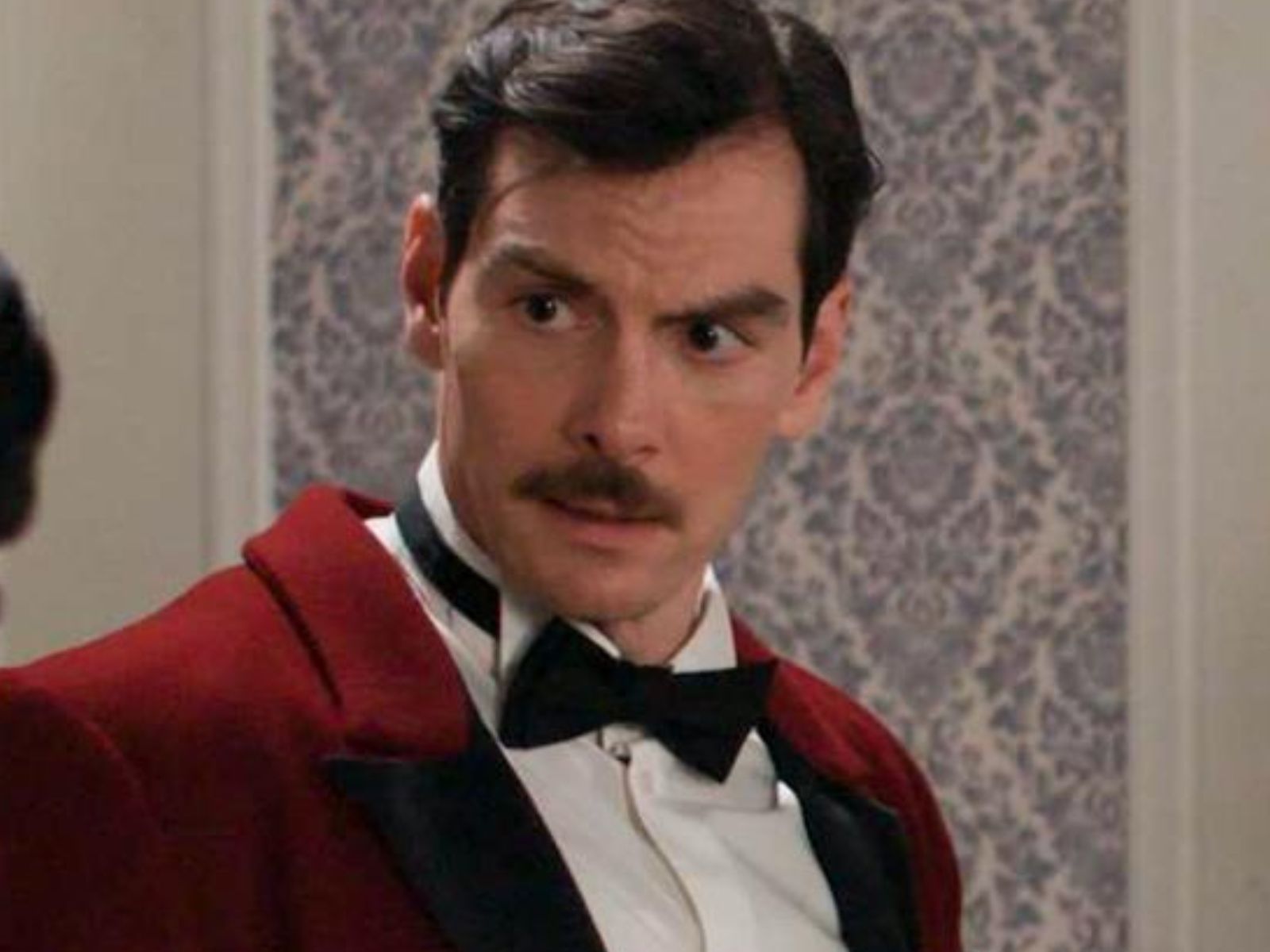 Grand Hotel: Ο Πέτρος αποδεικνύεται πανούργος και κλέβει το ξενοδοχείο από την Αλίκη- Πρόκειται για αλήθεια ή για σκευωρία;