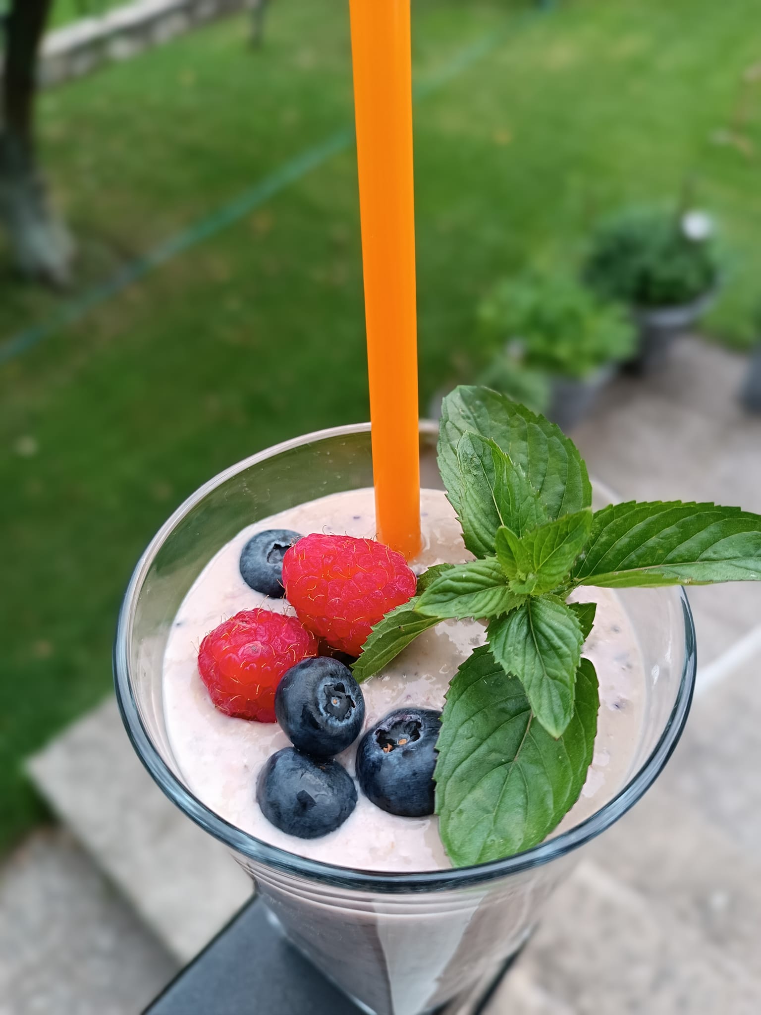 Ενεργειακό smoothie για πρωινό με σπόρους τσία