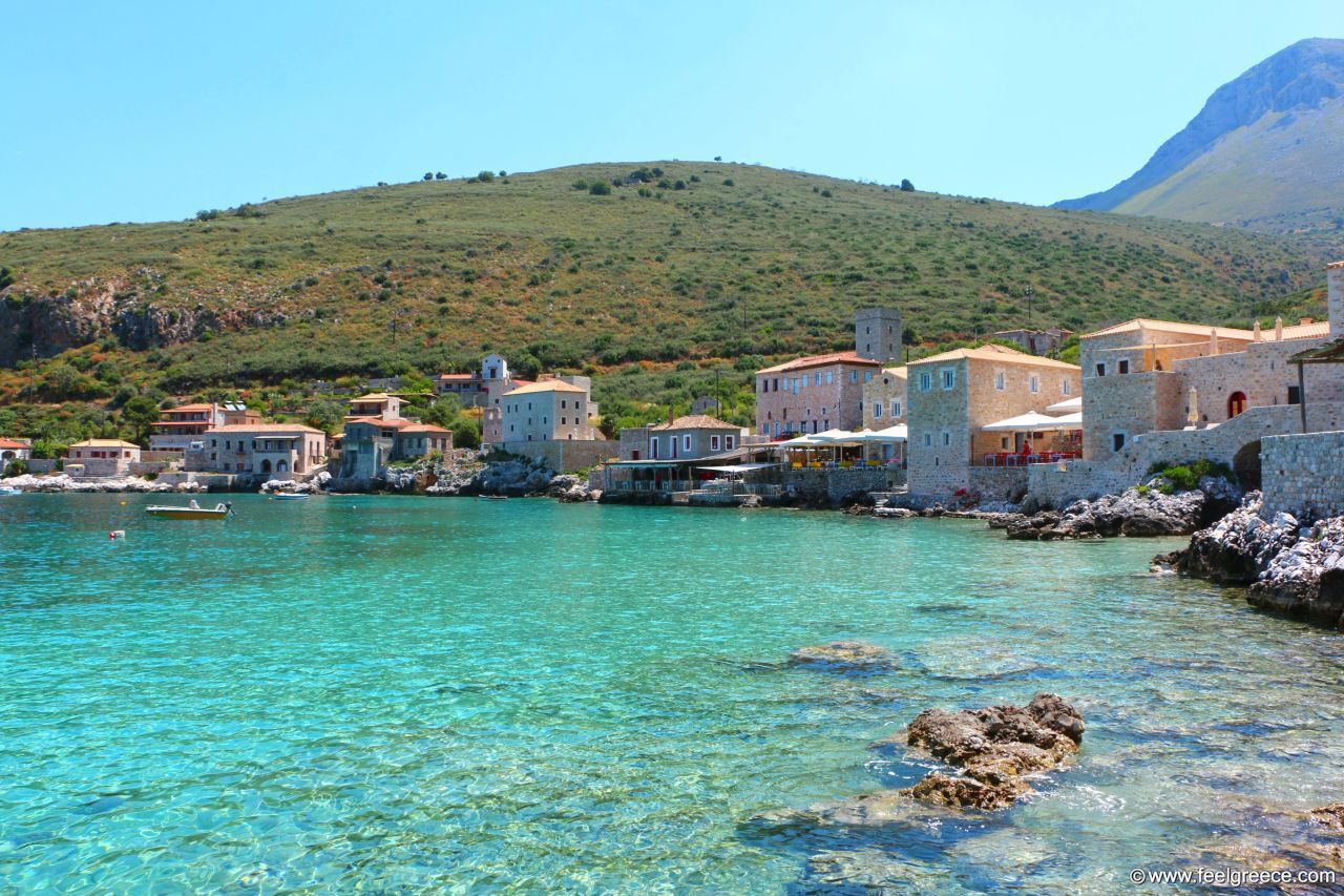 Οι καλύτεροι προορισμοί για οικογενειακές διακοπές με θεά θάλασσα στην Ελλάδα